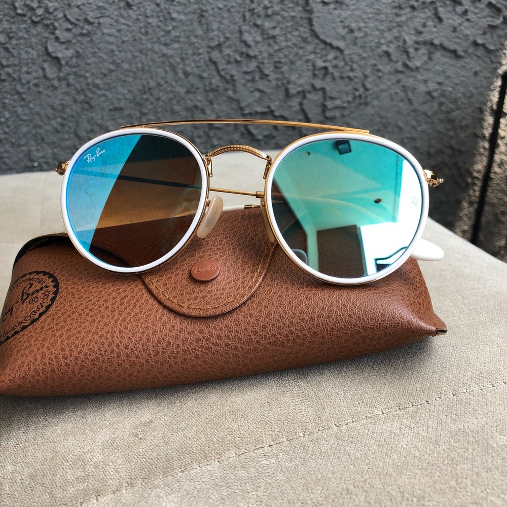Ray-Ban Round Metal Sunglasses with Blue Mirrored Lenses and White Trim